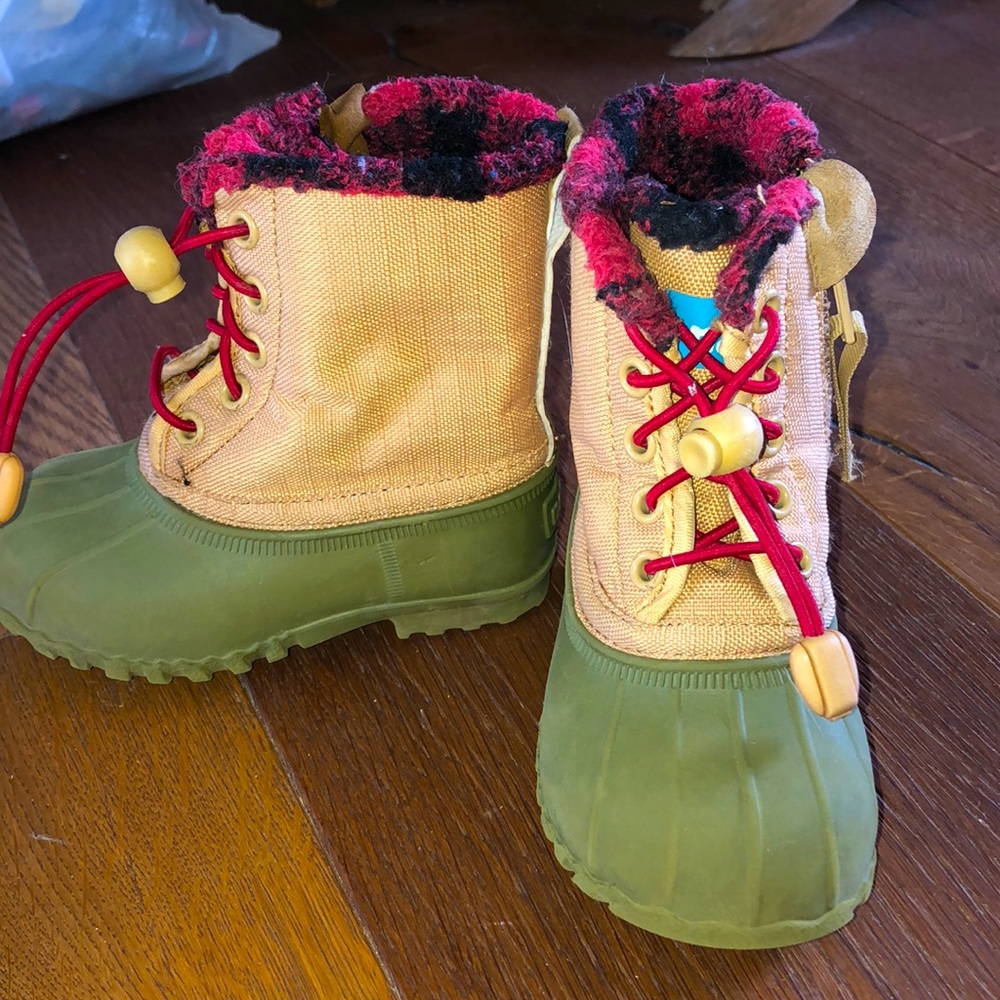 Native boots - Picture 2 of 5